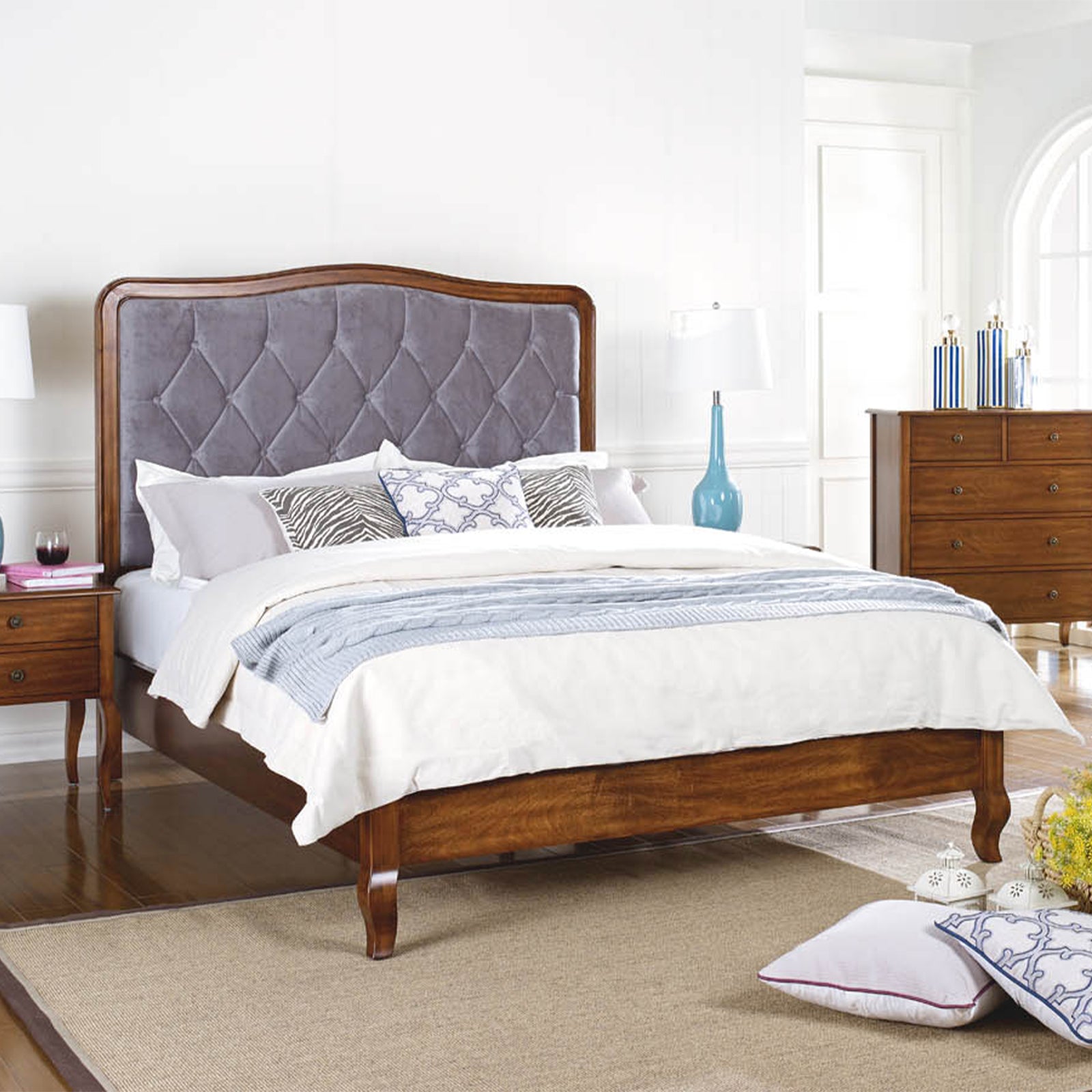 Limoge Audrey Double Bed in Red Chestnut